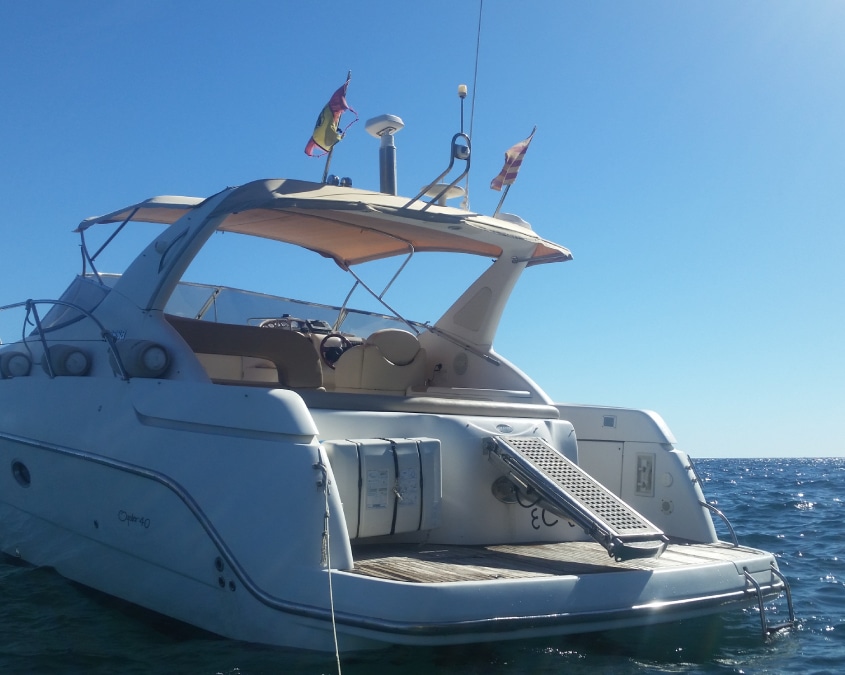 Disfruta el mar | Alquiler de barco en Sitges